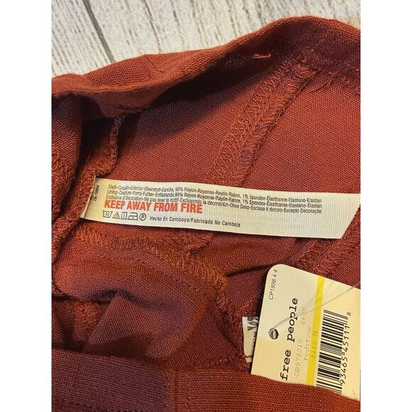 Free People She's Fancy Cropped Brami Tank Top MEDIUM‎ Redstone Sexy Casual Boho - Picture 8 of 10